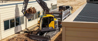 Volvo ECR145E Kurzheck Raupenbagger mit Planierschild