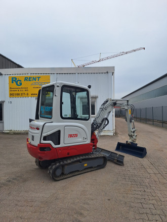 TAKEUCHI Bagger TB 225