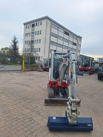TAKEUCHI Bagger TB 225