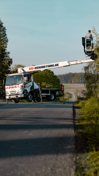 LKW Bühne Oil & Steel Scorpion 16 Pro Teleskopbühne Wetzlar