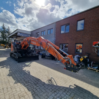Hitachi Raupenbagger ZX 135 US-7 VA P mit OQ65 Aufnahme /MB214044