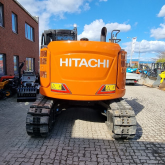 Hitachi Raupenbagger ZX 135 US-7 VA P mit OQ65 Aufnahme /MB214044