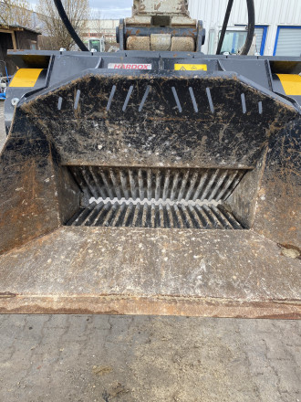 MB Crusher Backenbrecherlöffel MB-L140 S2 MS08