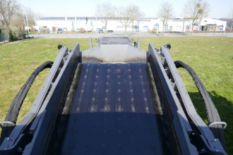 Beschicker Bomag BMF 2500 S Offset mit Bedienpersonal bundesweit mieten