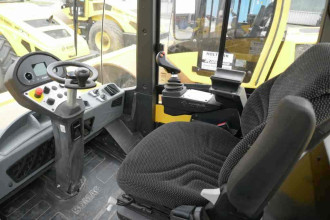 Walzenzug Bomag BW 213 D-5