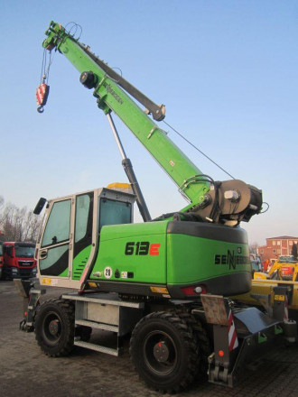 Mobilny żuraw teleskopowy SENNEBOGEN 613 M