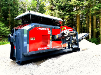 Semimobiler Backenbrecher | Brechanlage Hakenlift