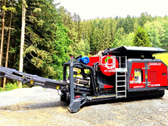 Semimobiler Backenbrecher | Brechanlage Hakenlift