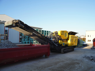 Backenbrecher auf Raupenfahrwerk - bis zu 200 t/h