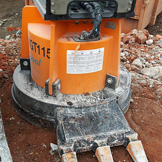 Magnes hydrauliczny GIDA do wyburzeń