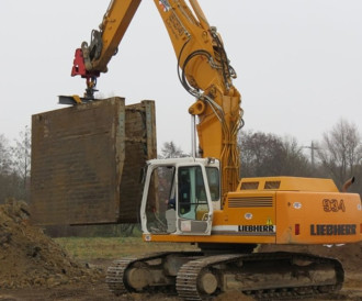 Verbaugreifer Anbaugerät Kanalverbau