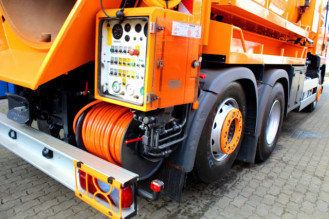 Müller Saugwagen u. Druckfahrzeug MAN
