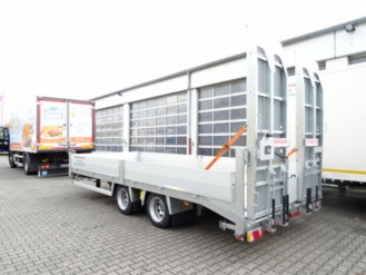 14 t Tandemtieflader mit breiten Rampen
Neufahrzeug