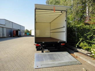 Tandem Koffer mit Ladebordwand 1,5 t
-- Neufahrzeug --