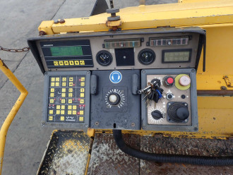 Demag DF 115 C -Kettenfertiger