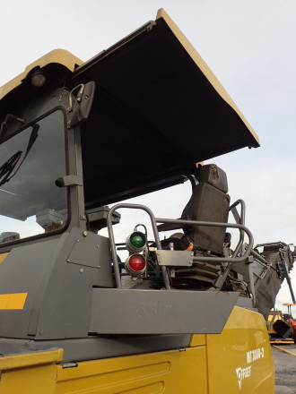 Vögele MT 3000-2 Offset Asphalt feeder