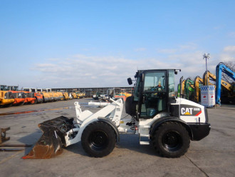 Caterpillar 908 M 4in1-Schaufel