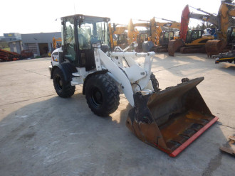 Caterpillar 908 M 4in1-Schaufel