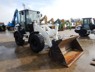 Caterpillar 908 M