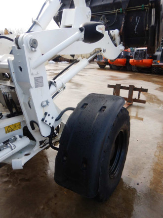 Caterpillar 908 M
