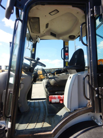 Radlader Caterpillar 908 M