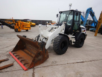 Radlader Caterpillar 908 M