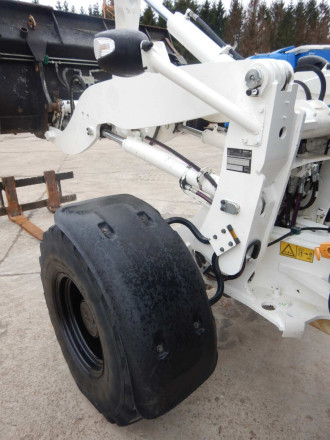 Radlader Caterpillar 908 M