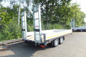 Neuer Tandemtieflader 