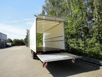 Tandem Koffer mit Ladebordwand 1,5 t und Durchladbar
-- Neufahrzeug --