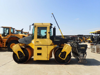 Asphalt vibratory roller used Bomag BW 174 AD-2