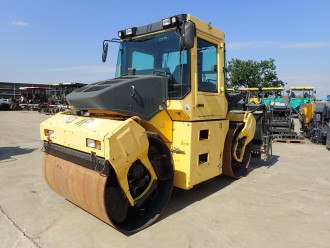 Asphalt vibratory roller used Bomag BW 174 AD-2