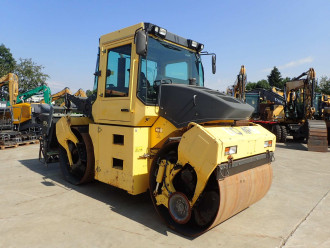 Asphalt vibratory roller used Bomag BW 174 AD-2