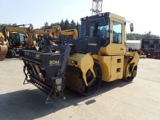 Asphalt vibratory roller used Bomag BW 174 AD-2
