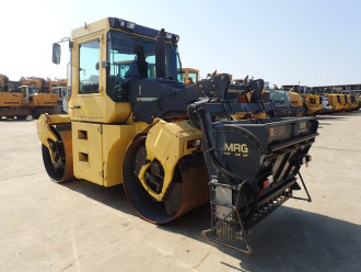 Asphalt vibratory roller used Bomag BW 174 AD-2