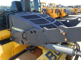 Asphalt vibratory roller used Bomag BW 174 AD-2