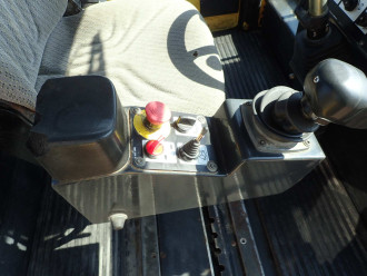 Asphalt vibratory roller used Bomag BW 174 AD-2