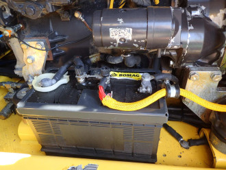 Asphalt vibratory roller used Bomag BW 174 AD-2