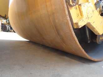 Asphalt vibratory roller used Bomag BW 174 AD-2