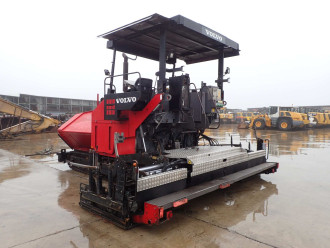 Asphaltfertiger Volvo ABG Titan 6820 EPM