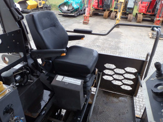 Kettenfertiger Volvo ABG P 7820 C