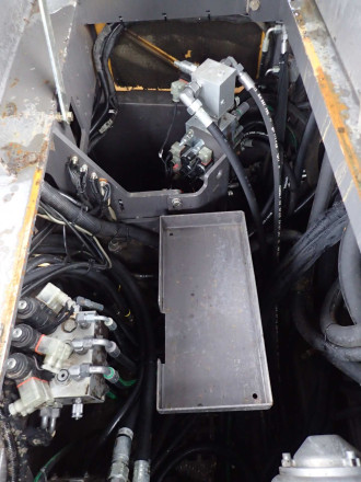 Kettenfertiger Volvo ABG P 7820 C