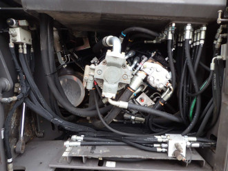 Kettenfertiger Volvo ABG P 7820 C