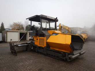Kettenfertiger Volvo ABG Titan 7820 B