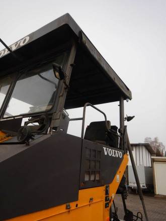 Kettenfertiger Volvo ABG Titan 7820 B