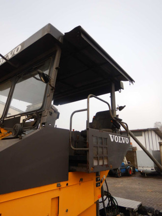Kettenfertiger Volvo ABG Titan 7820 B