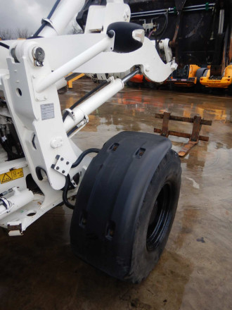 Caterpillar 908 M Radlader