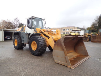 Liebherr L 576 2plus2 mit Waage