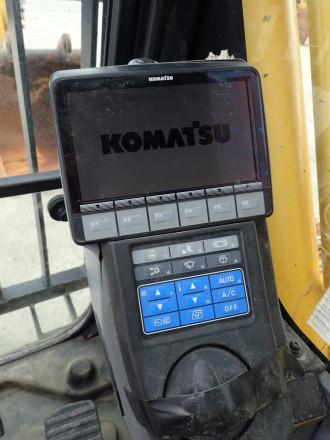 Komatsu PC 240 NLC-8 Kettenbagger