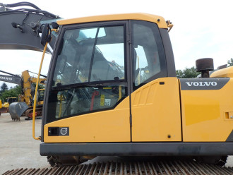 Volvo EC 220 DL ( EC210 ) Kettenbagger