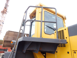 Radlader Komatsu WA 500-3 mit Waage